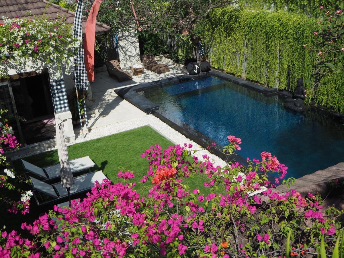 Pronoia Beach Resort Jimbaran Exterior foto